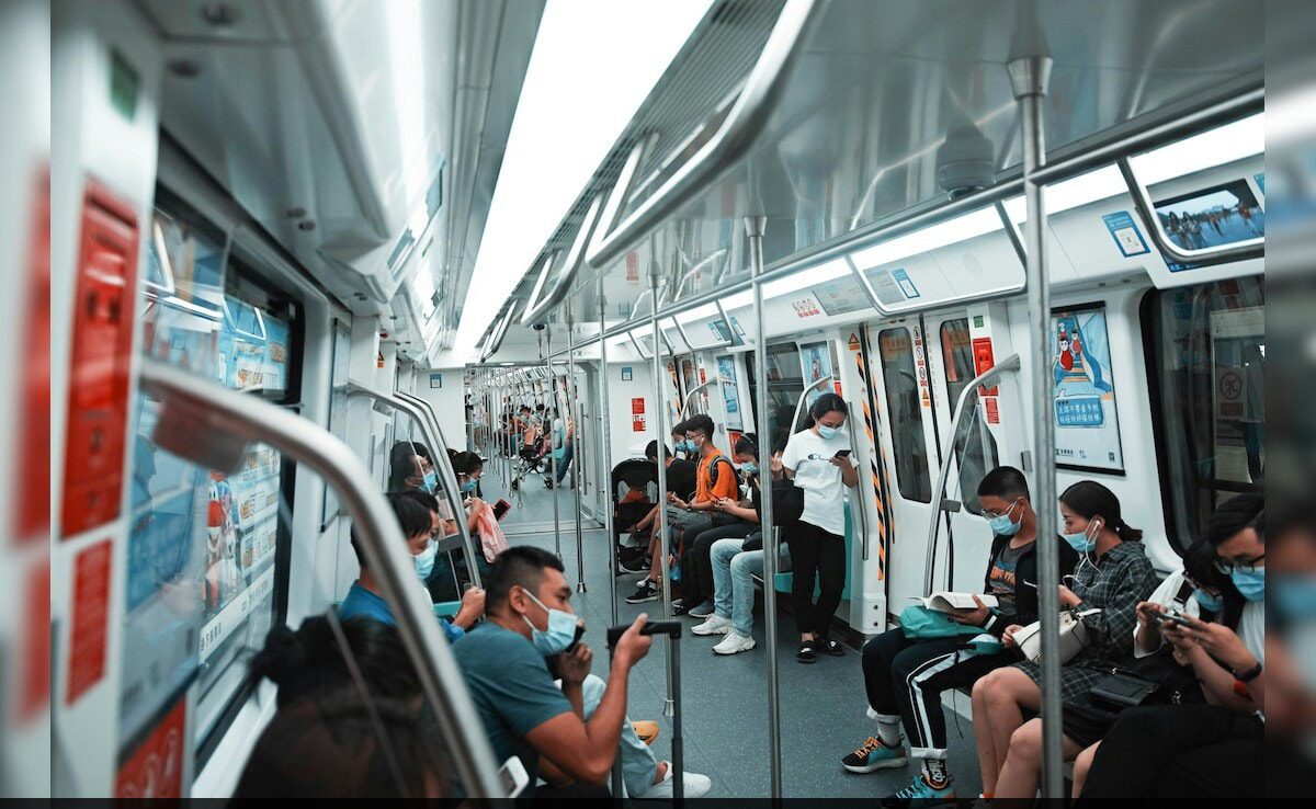 ​China Man, 65, Hits Woman For Not Giving Him Seat In Metro, Detained 