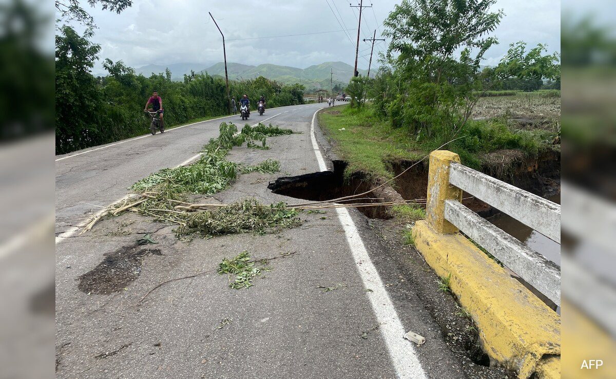 ​Hurricane Beryl Powers Towards Mexico After Battering Jamaica 