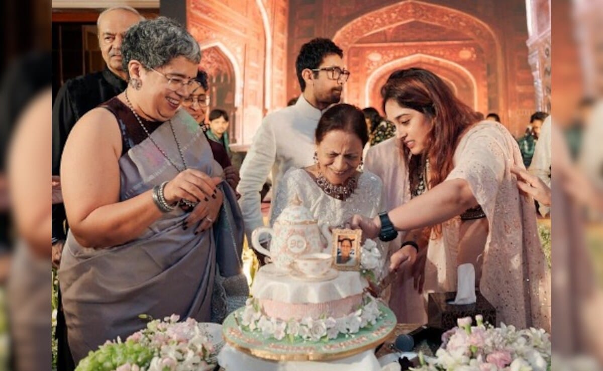 Inside Pics From Aamir Khan's Mom's 90th Birthday, Courtesy Ira Khan 