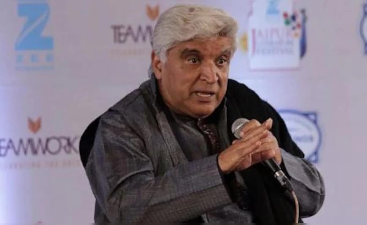Javed Akhtar's Viral Reply To Troll Who Called Him "Son Of Gaddar": "Your Baap Dadas Were..." 