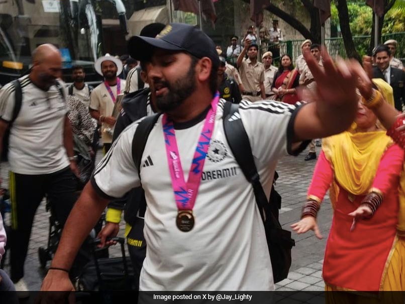 Watch: Rohit Sharma, Suryakumar Dance On Beats Of Dhol; Fans Go Berserk