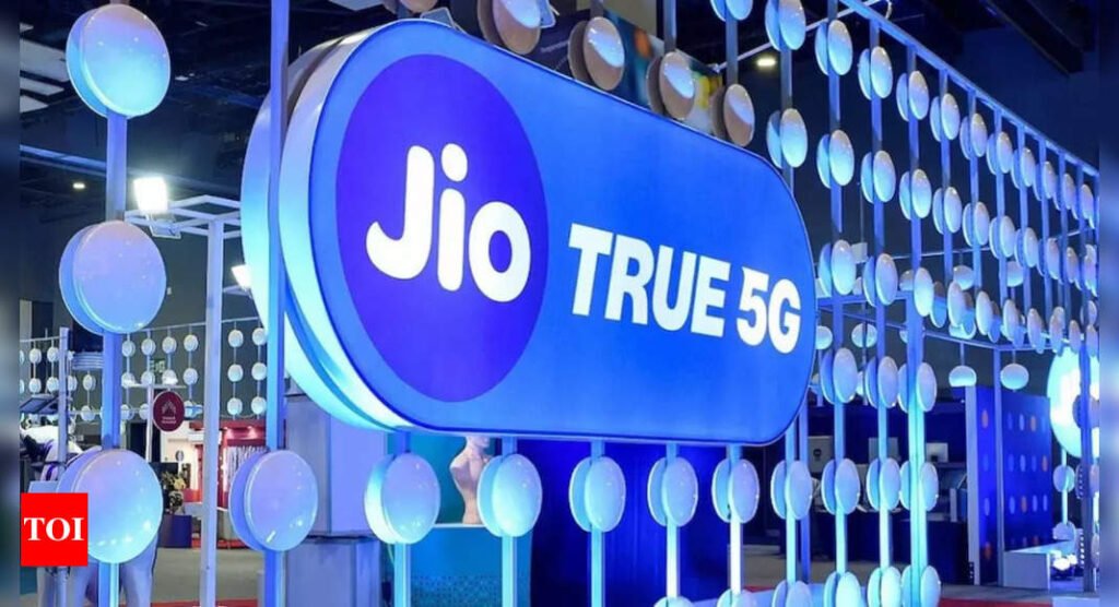 Jio प्लेटफ़ॉर्म ने ARPU में वृद्धि के साथ FY25 की दूसरी तिमाही में 23.4% लाभ वृद्धि दर्ज की