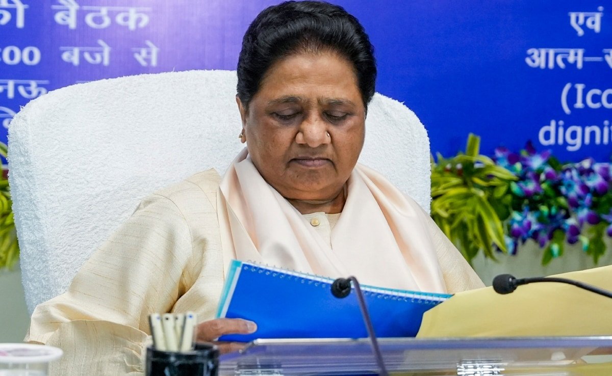 Mayawati Blames