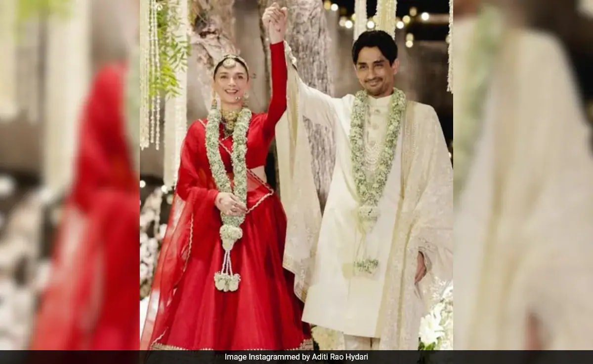 Aditi Rao Hydari And Siddharth Share New Pics From Their Wedding (This Time, It