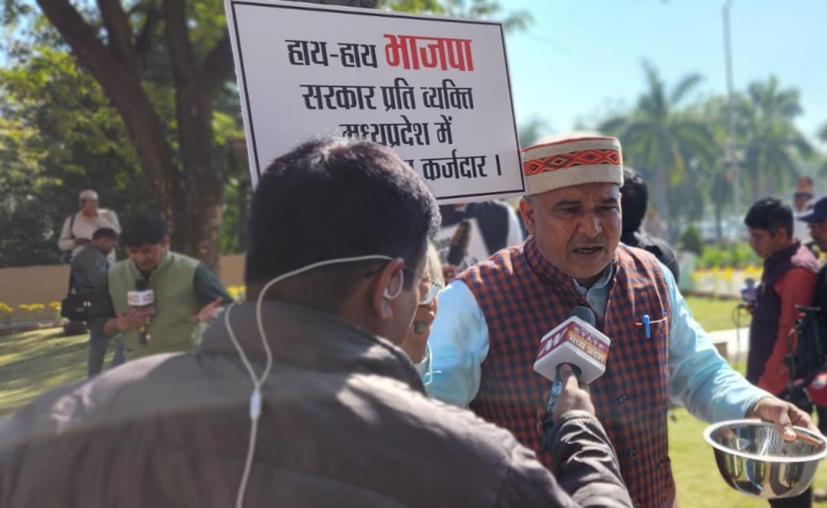 Madhya Pradesh Congress Leaders Take Begging Bowls To Assembly. Here