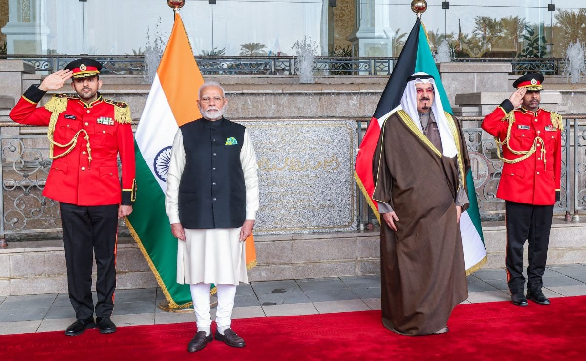 PM Modi Gets Kuwait