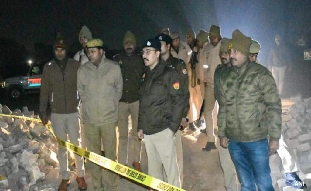 आदमी, 3 राज्यों में हत्या के लिए चाहता था, मेरठ में पुलिस मुठभेड़ में मारा गया